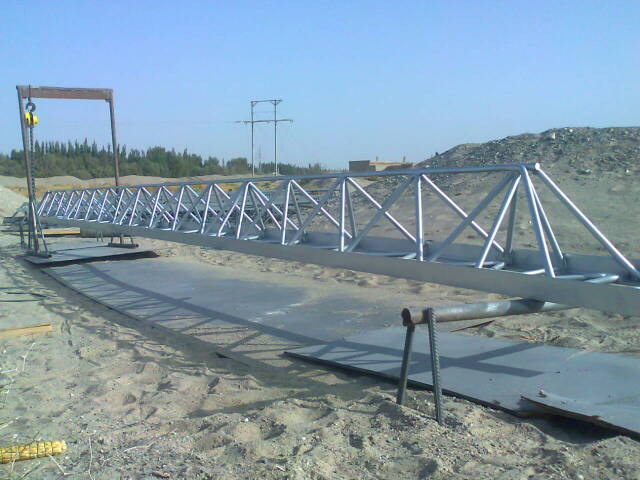 东兴专业承揽大中小型喷涂翻新施工业务！